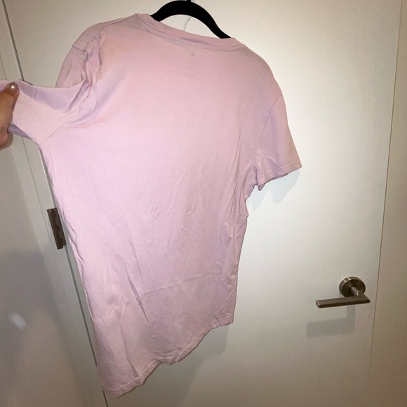 💛 bundle for $3- Men’s light pink t-shirt - Picture 4 of 4